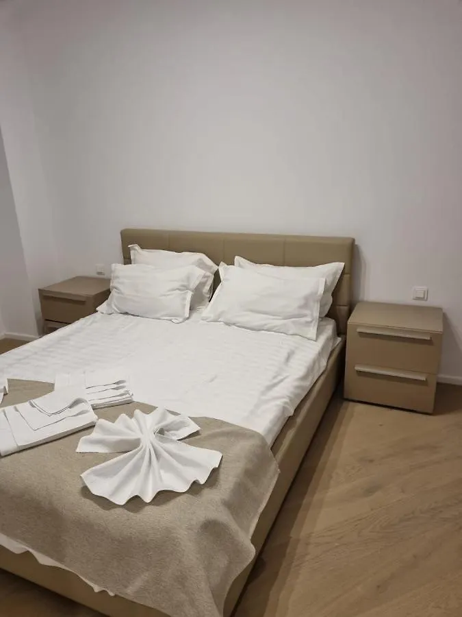 Cortina Academy - Ana'S Apartments 布加勒斯特
